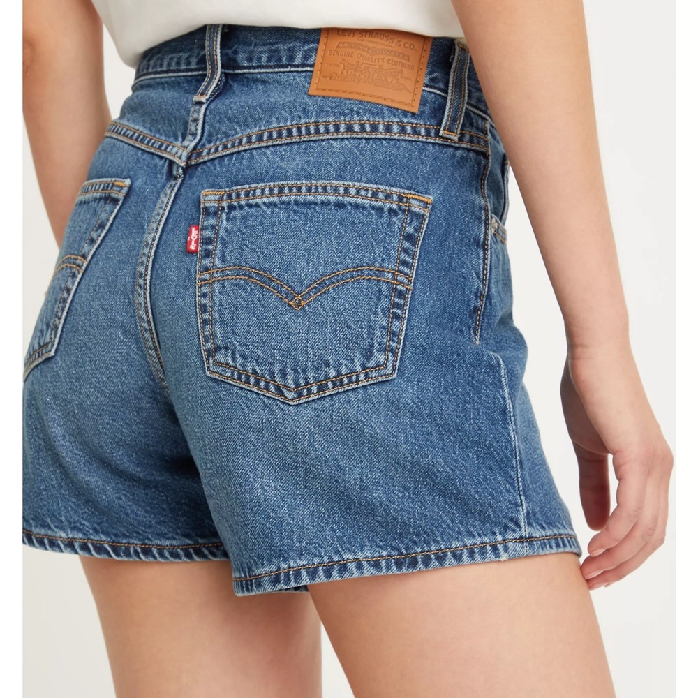 Levi's 80’s Mom Denim Shorts